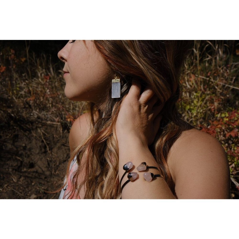 Selenite White Earrings Gold Tone Dipped Crystal Women Healing Gemstone Jewelry - Picture 3 of 10